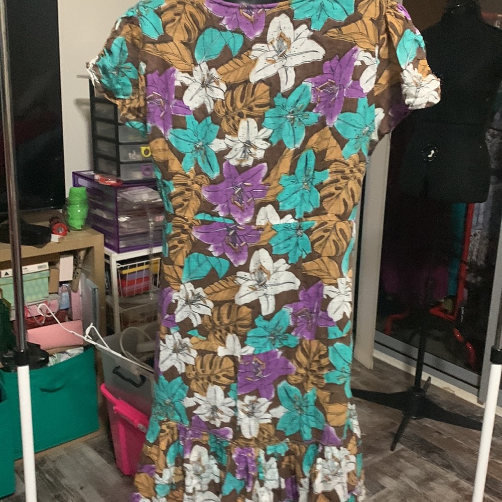 Peace angel ( tree of life ) adorable midi with wooden buttons down the front - Picture 5 of 6